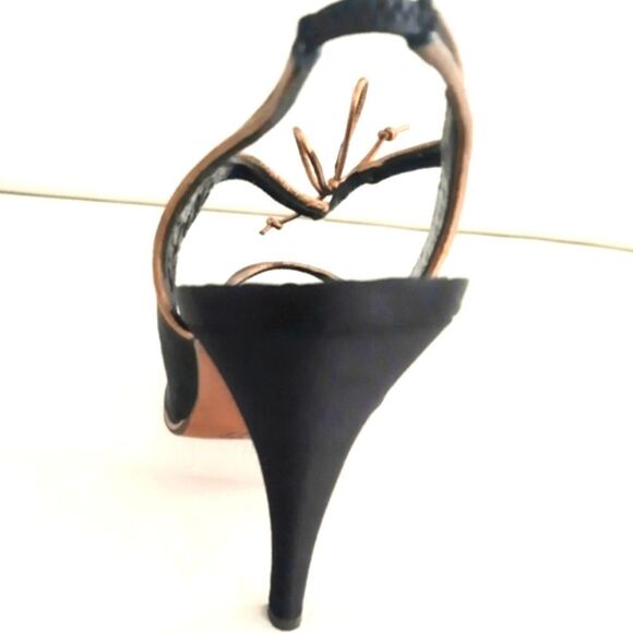 Moschino Authentic CheapandChic Slingback Open toes Heels Gold Trim Sz 7 - Picture 11 of 11